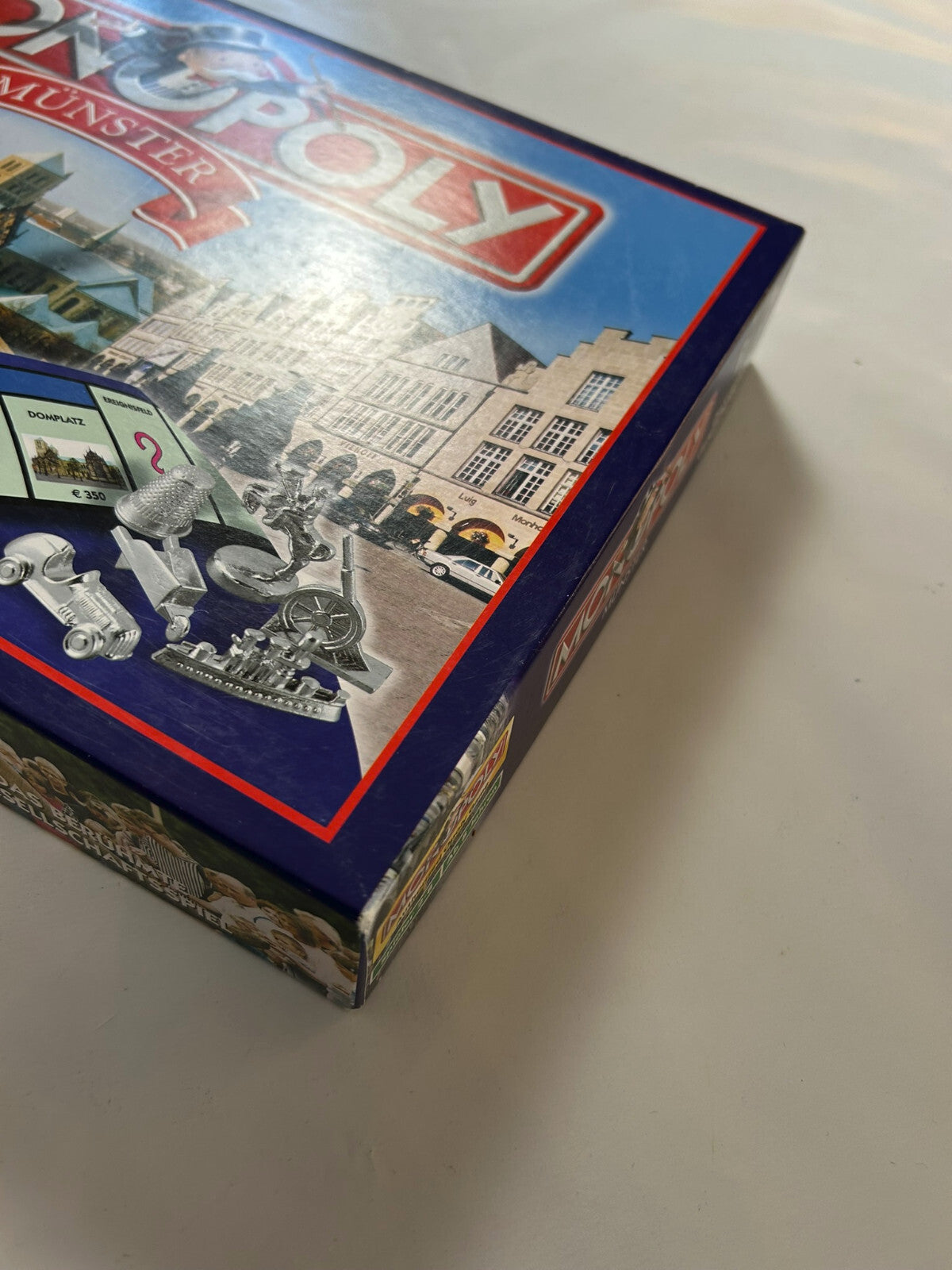 6806053