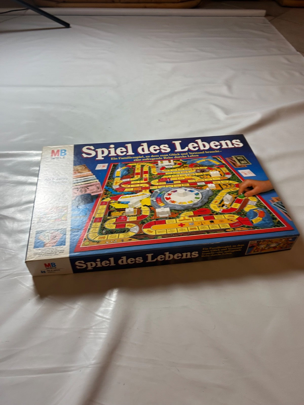 8126686