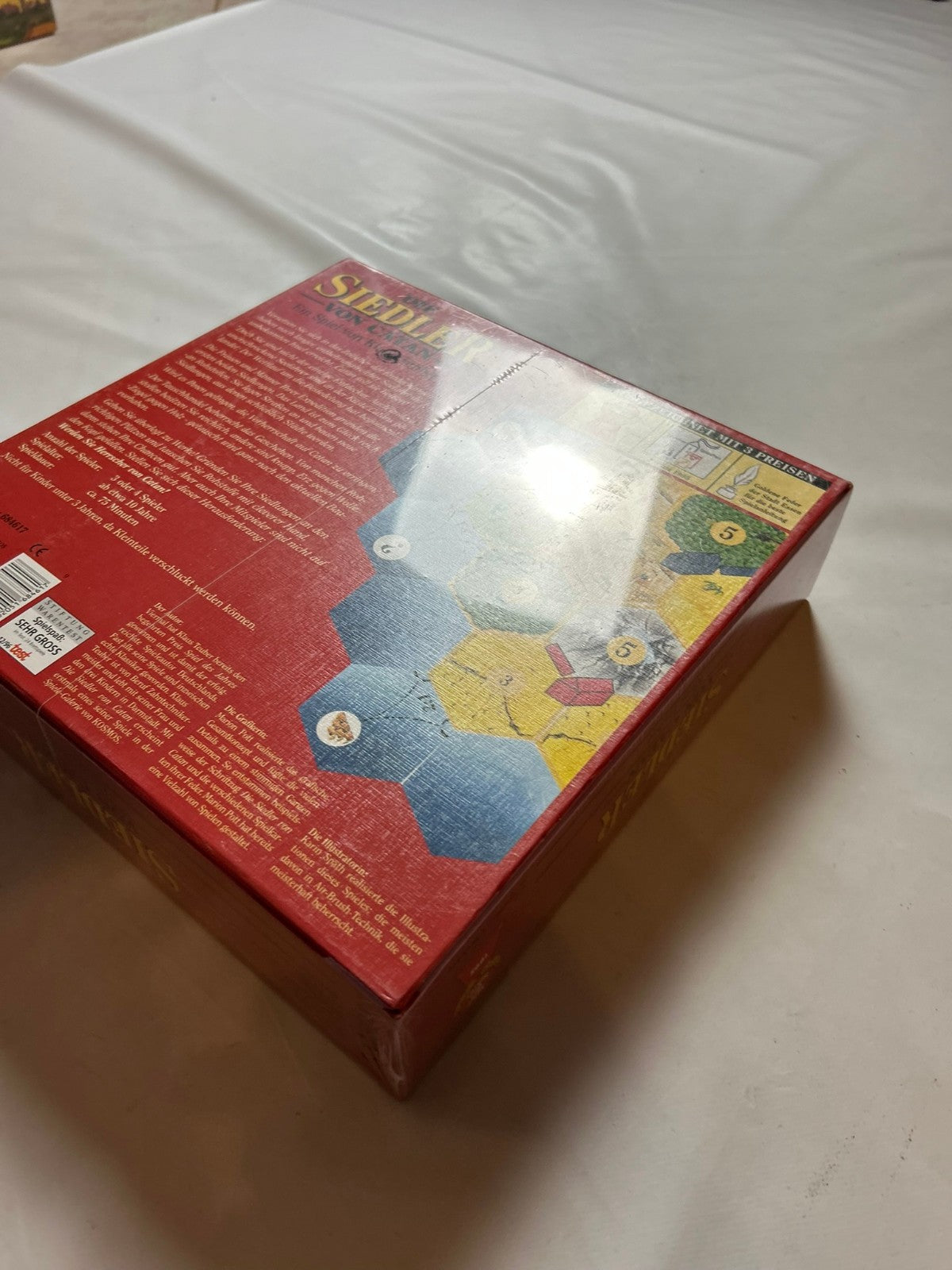 7850498