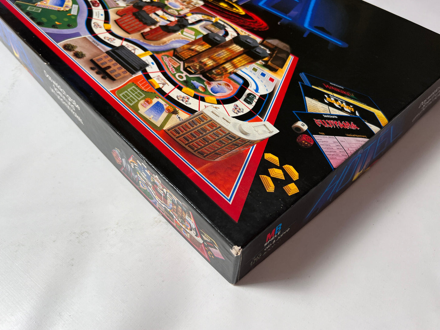 Hotel von MB Komplett mit Laternen - MB - Spieleklassiker Große schwarze Ausgabe - Ansicht 19