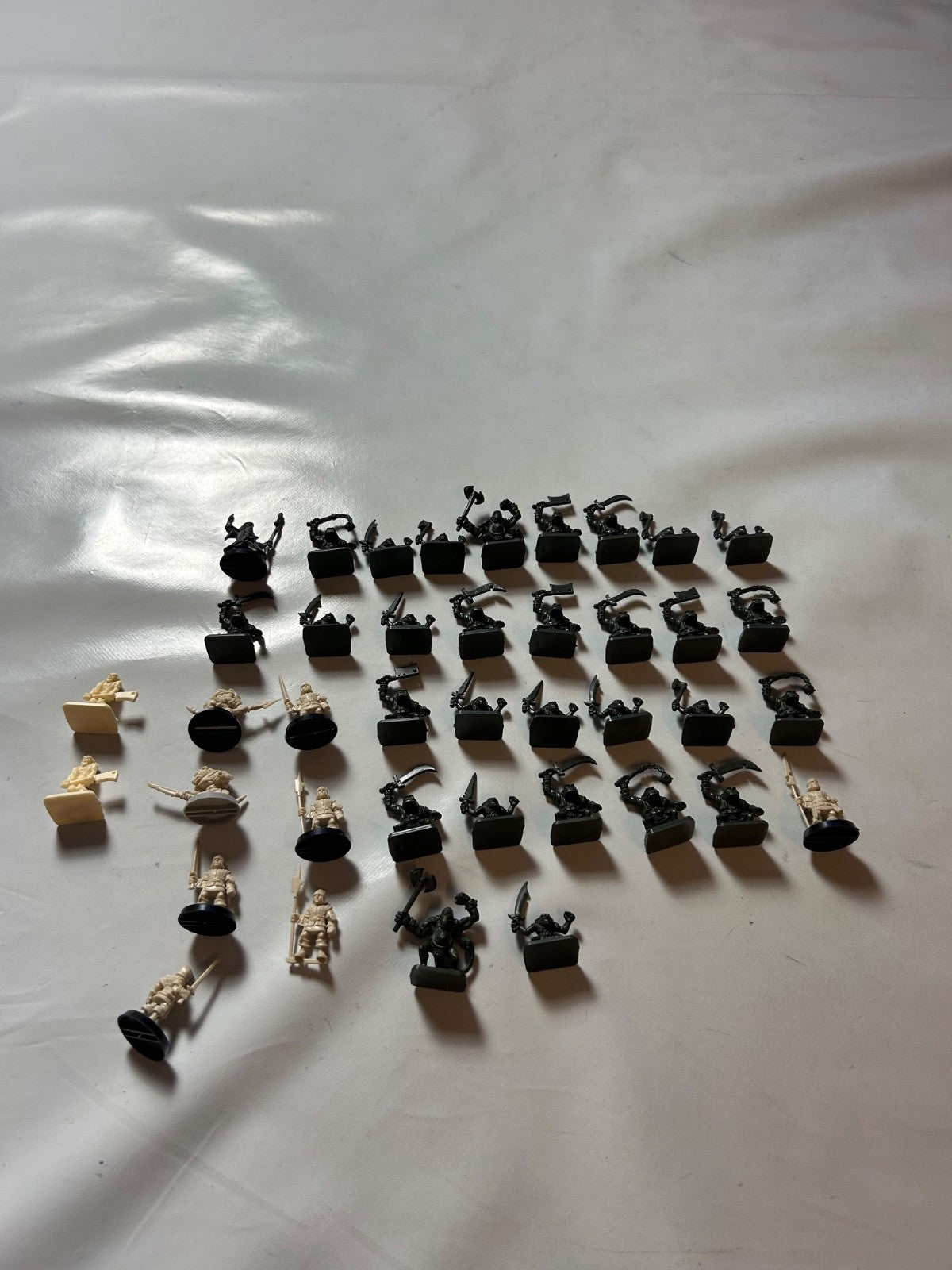 40 x HeroQuest Figuren Miniaturen Kunststoff - Ansicht 3