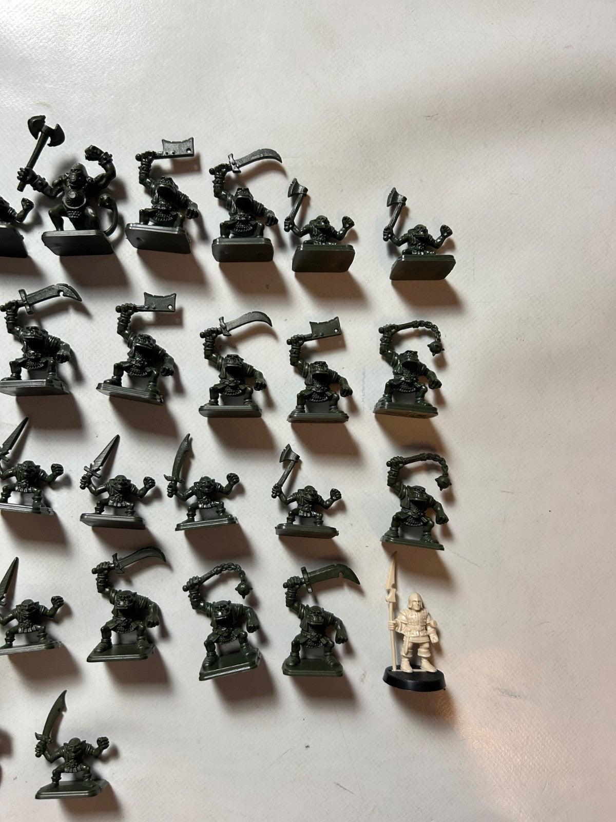 40 x HeroQuest Figuren Miniaturen Kunststoff - Ansicht 8