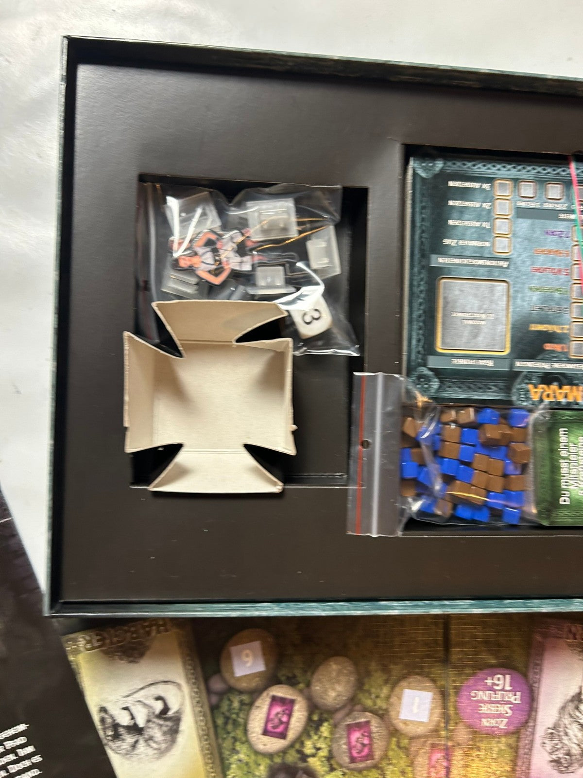 Detailfoto 8 – SKU A9809 – Gesellschaftsspiel gebraucht bei Brettspielimperium