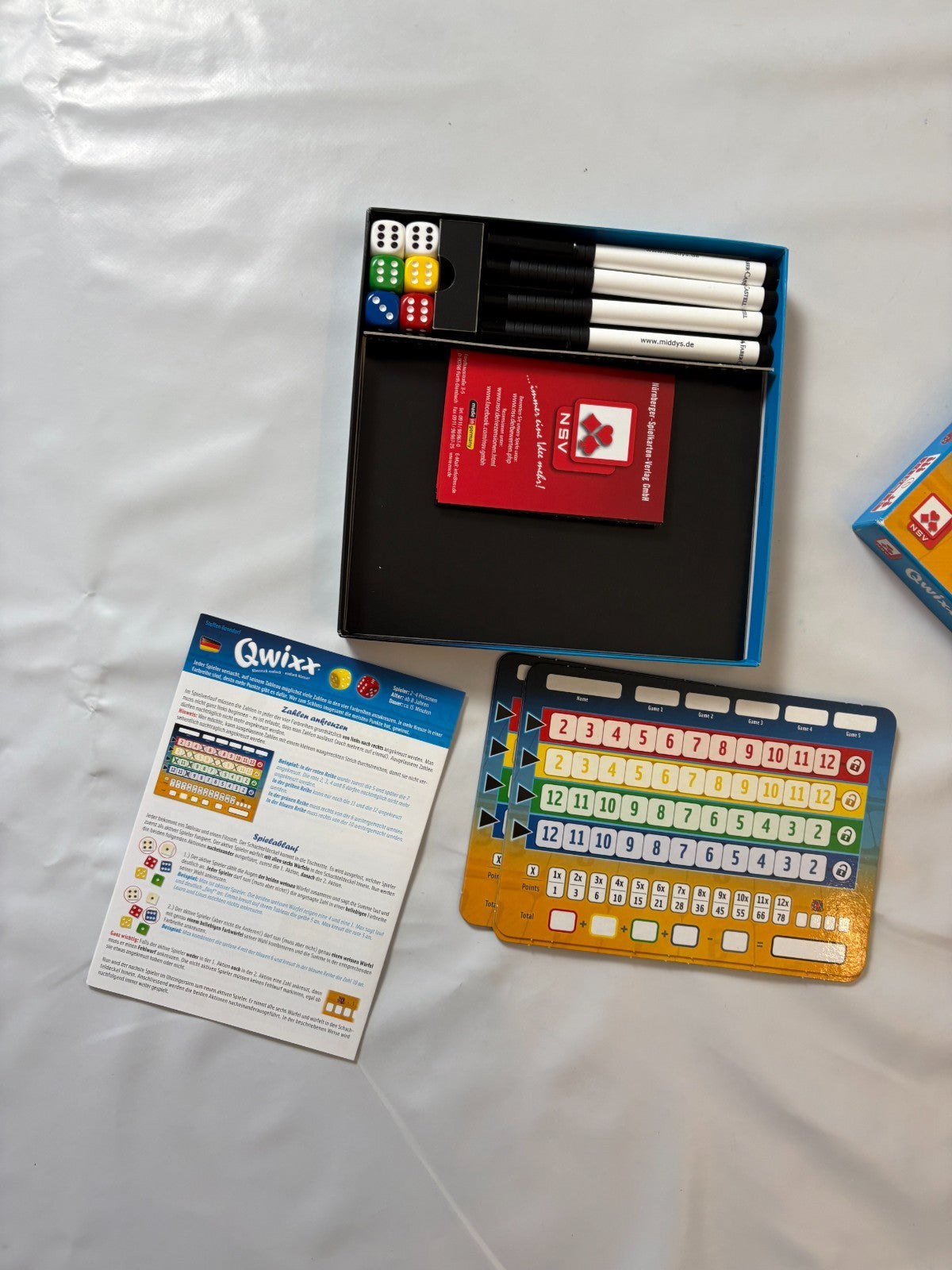 Qwixx Deluxe Gesellschaftsspiel Deutsch NBV - Vollständig - Ansicht 6