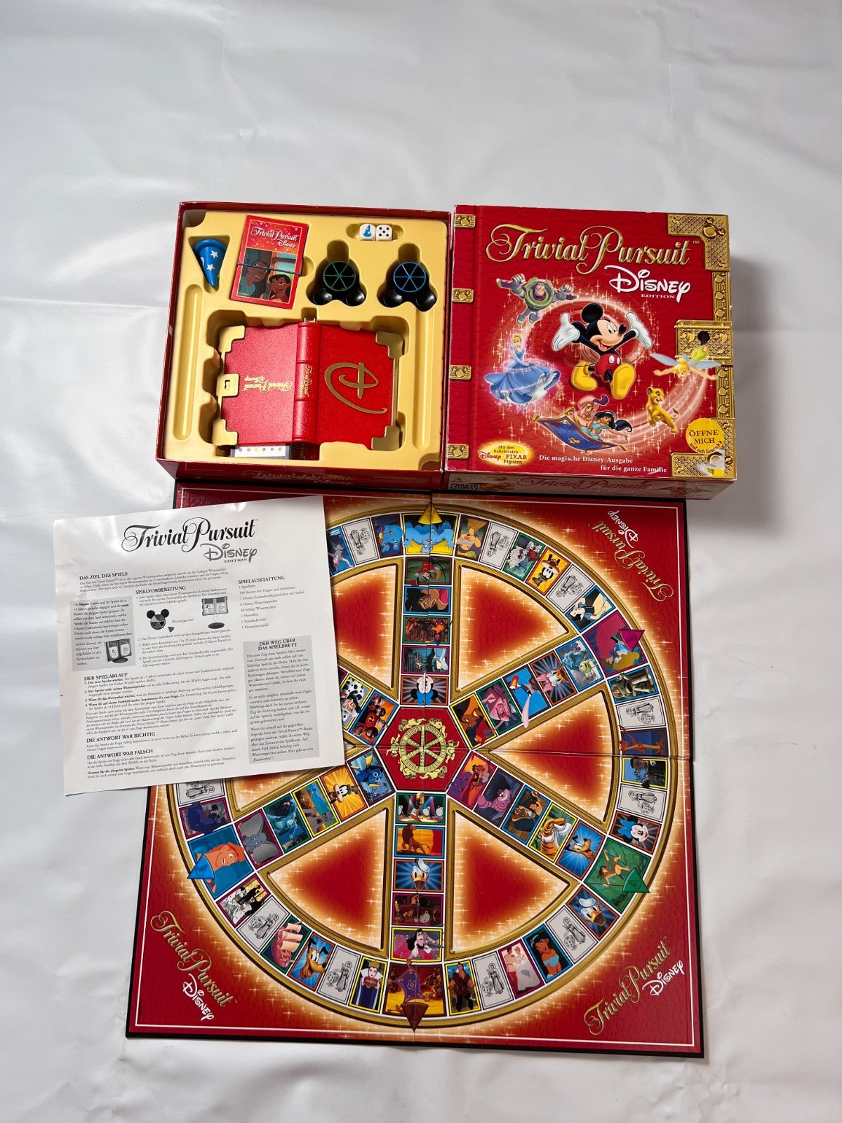 Trivial Pursuit Disney rote Edition Hasbro Spiel Gesellschaftsspie - vollständig - Ansicht 2