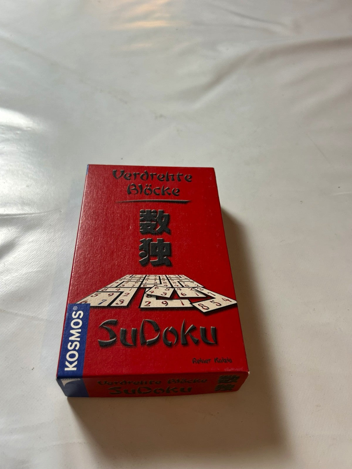 7895827