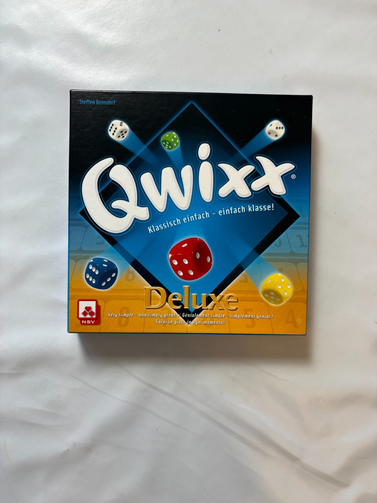 Qwixx Deluxe Gesellschaftsspiel Deutsch NBV - Vollständig - Ansicht 2