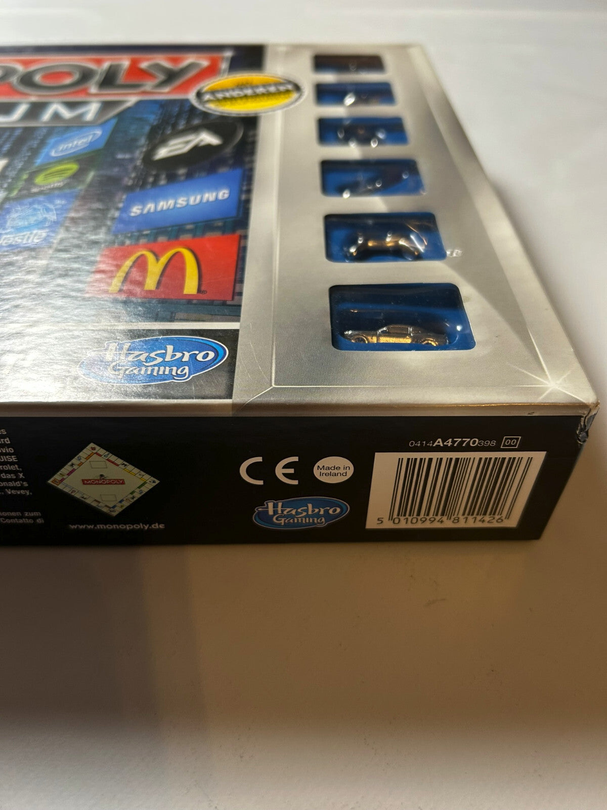 6805957