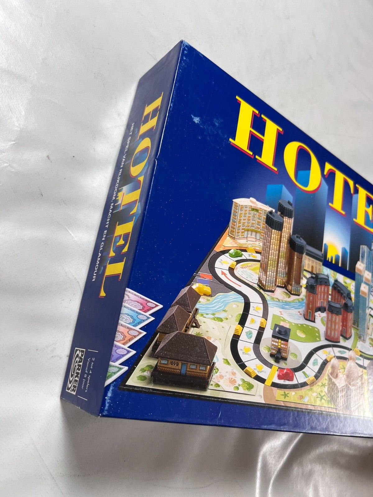 Hotel Parker 2004 blaue Ausgabe  2Laternen   Vollständig - Ansicht 12