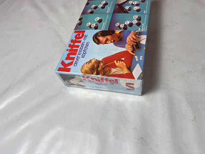 Detailfoto 3 – SKU A13425 – Würfelspiel gebraucht bei Brettspielimperium