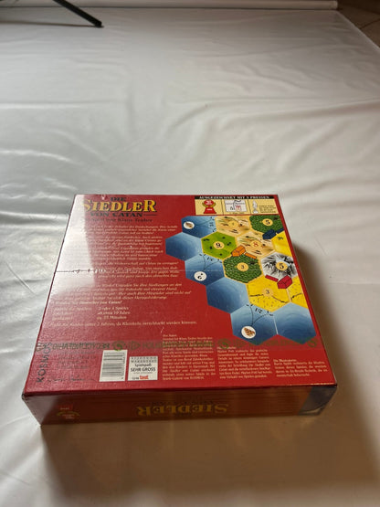 7850492