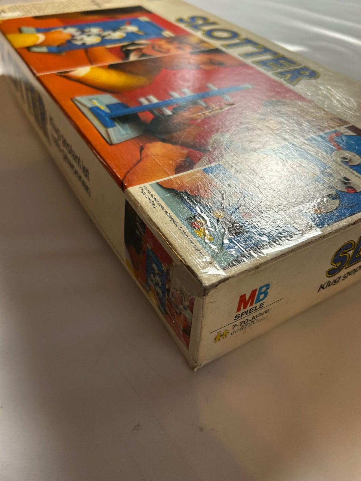 7614890
