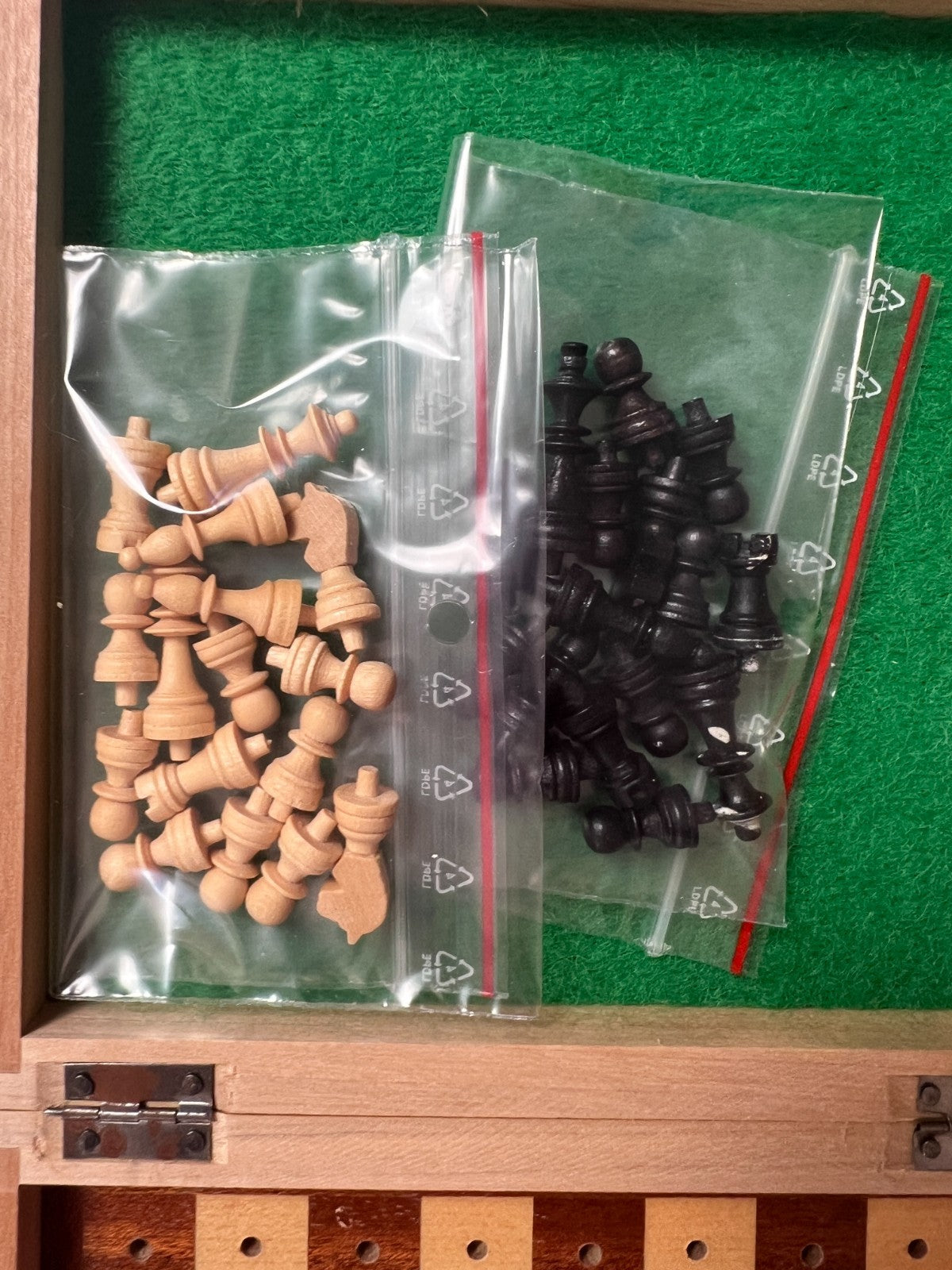 Detailfoto 3 – SKU A14013 – Gesellschaftsspiel gebraucht bei Brettspielimperium