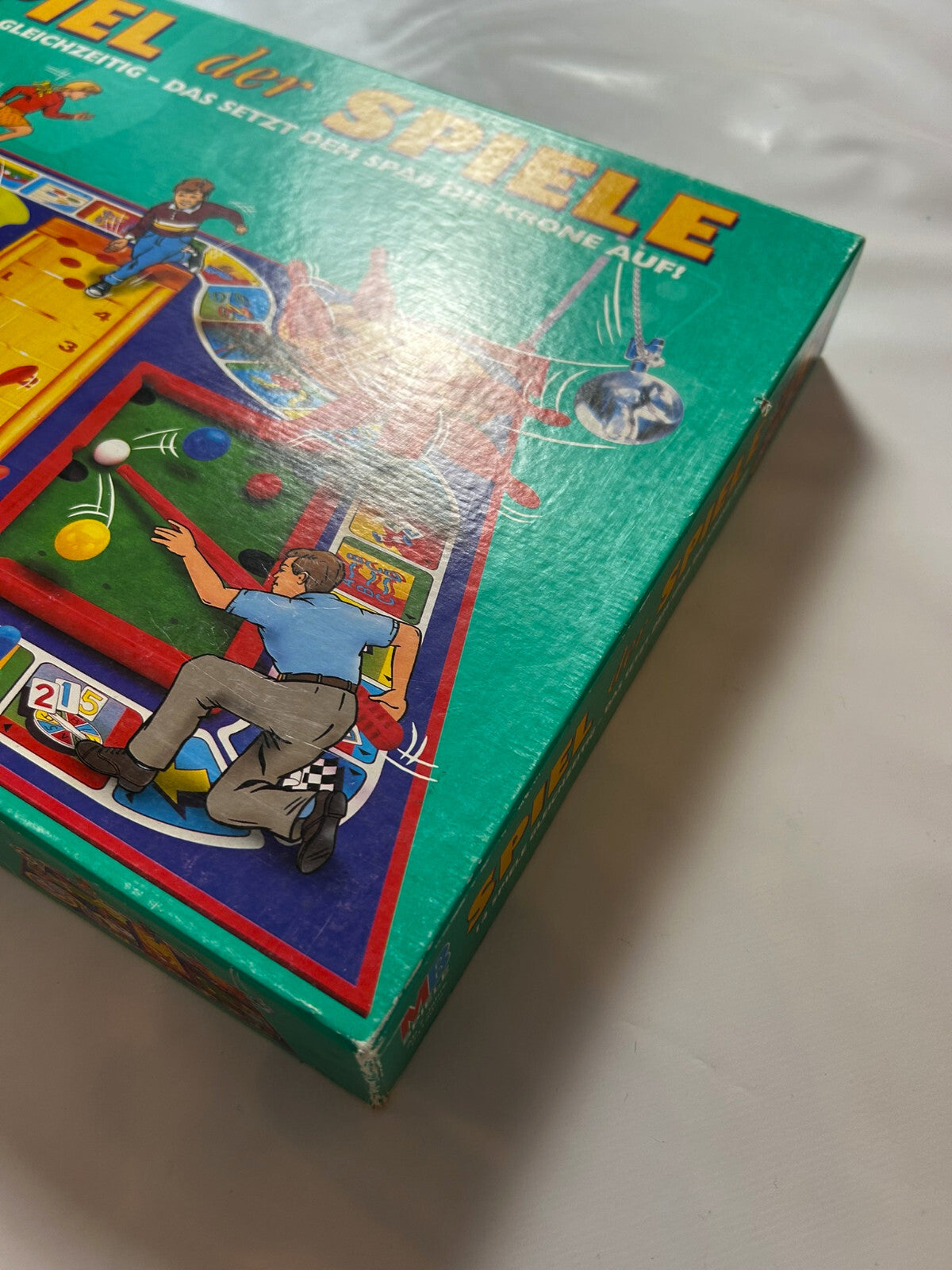 7614853