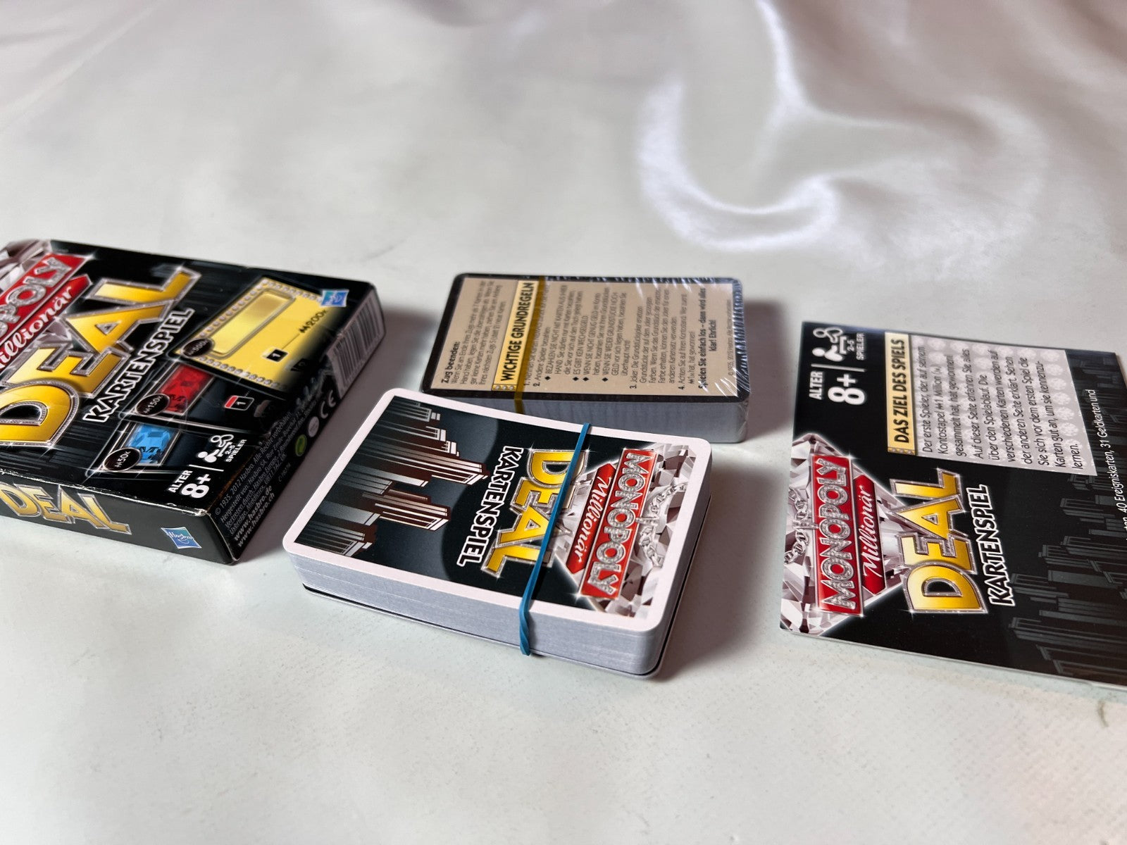 Monopoly Deal Millionär  Kartenspiel 2012  Vollständig - Ansicht 3