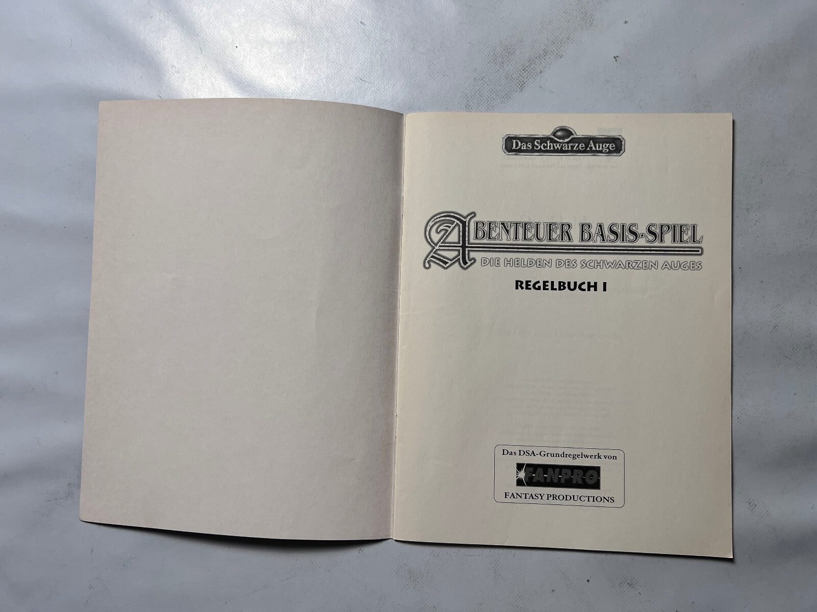 Detailfoto 3 – SKU A8510 – Rollenspiel-Buch gebraucht bei Brettspielimperium