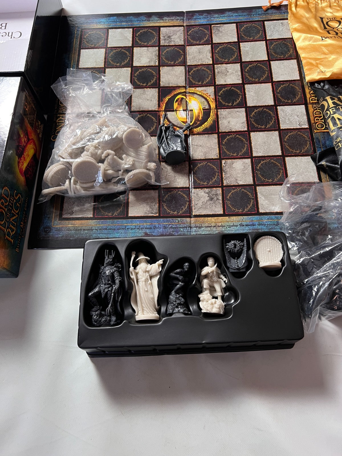 Detailfoto 4 – SKU A13983 – Gesellschaftsspiel gebraucht bei Brettspielimperium
