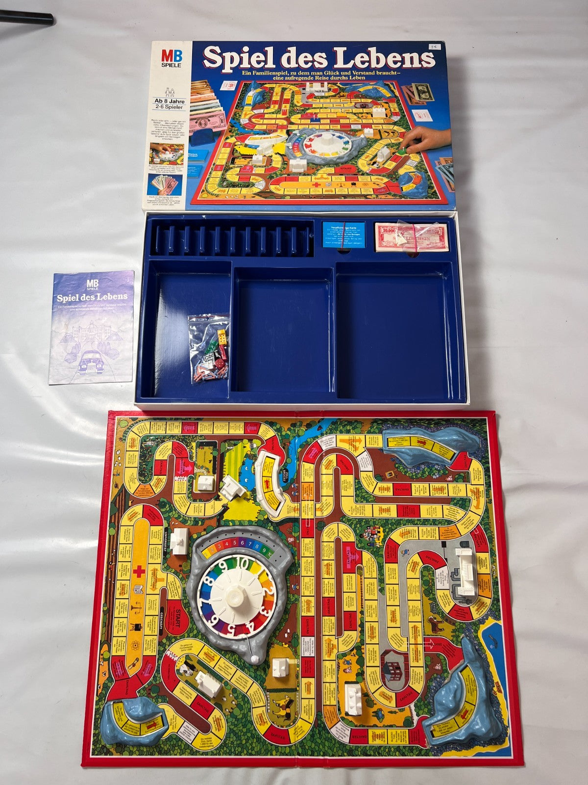 Spiel des Lebens MB 1984 Spiel blaue Ausgabe Brettspiel 2 Fahnen Vollständig - Ansicht 2
