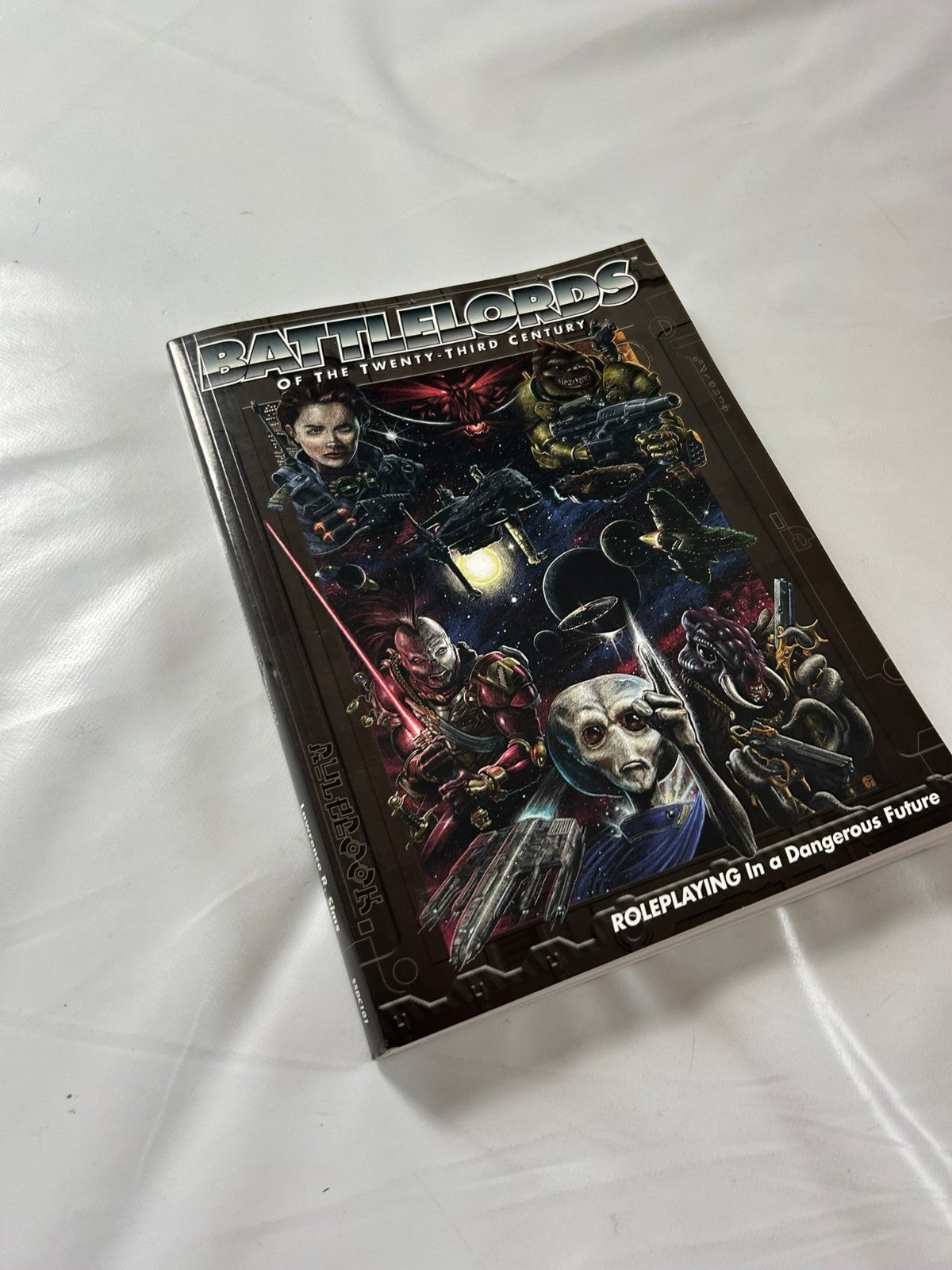 Detailfoto 5 – SKU A9905 – Rollenspiel-Buch gebraucht bei Brettspielimperium