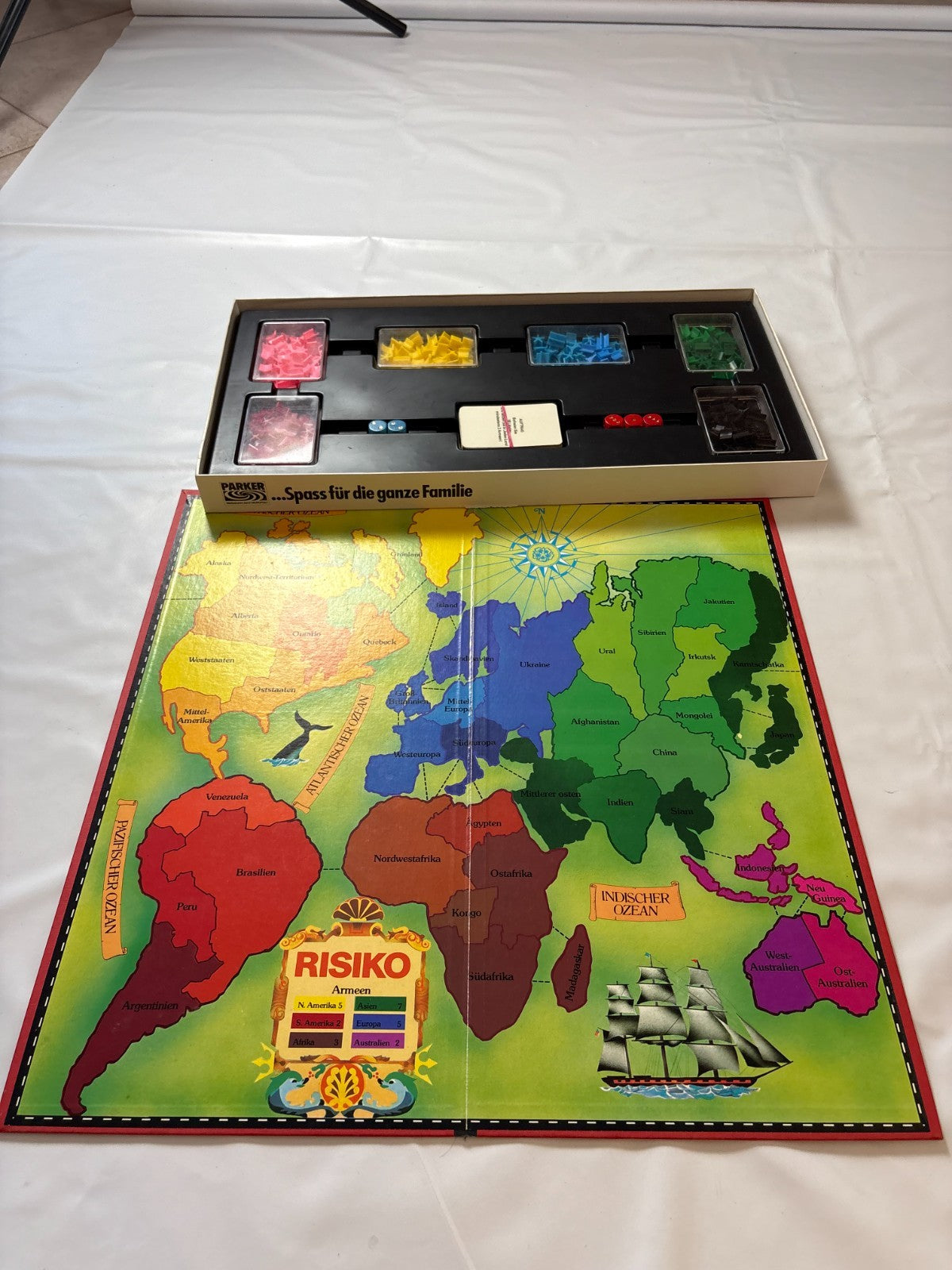 Risiko - Strategiespiel weiß Parker 1982 - Vollständig - Ansicht 9
