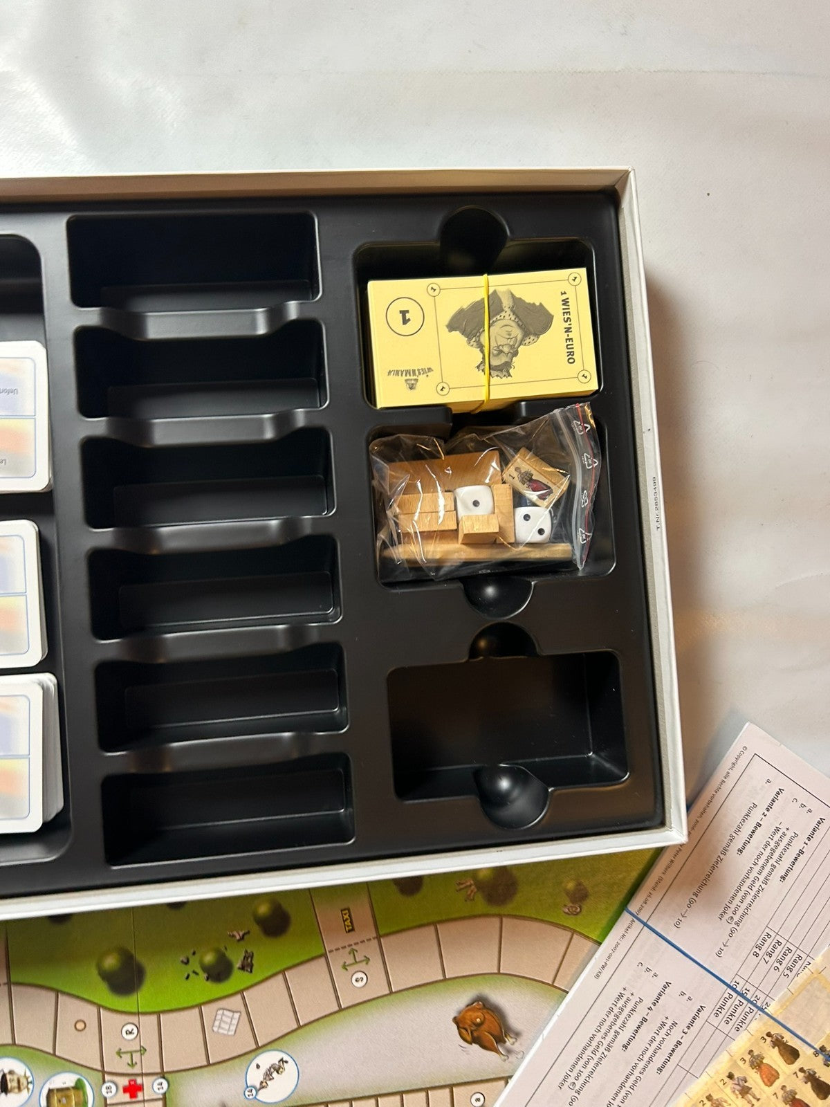 Detailfoto 9 – SKU A10669 – Gesellschaftsspiel gebraucht bei Brettspielimperium
