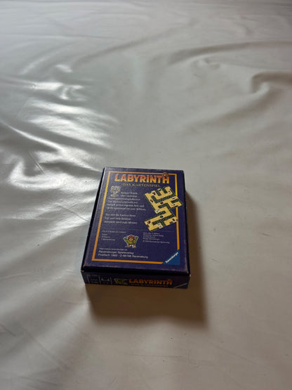 Detailfoto 10 – SKU A10824 – Kartenspiel gebraucht bei Brettspielimperium