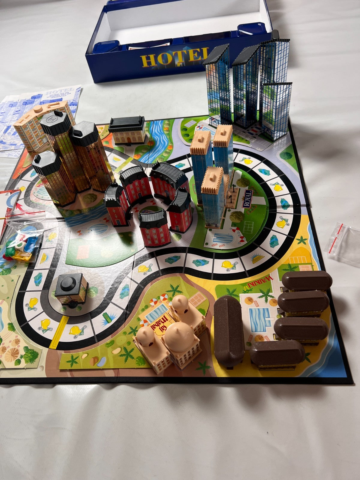 Hotel Parker 2004 blaue Ausgabe  2Laternen   Vollständig - Ansicht 3