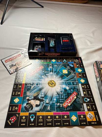 8125715