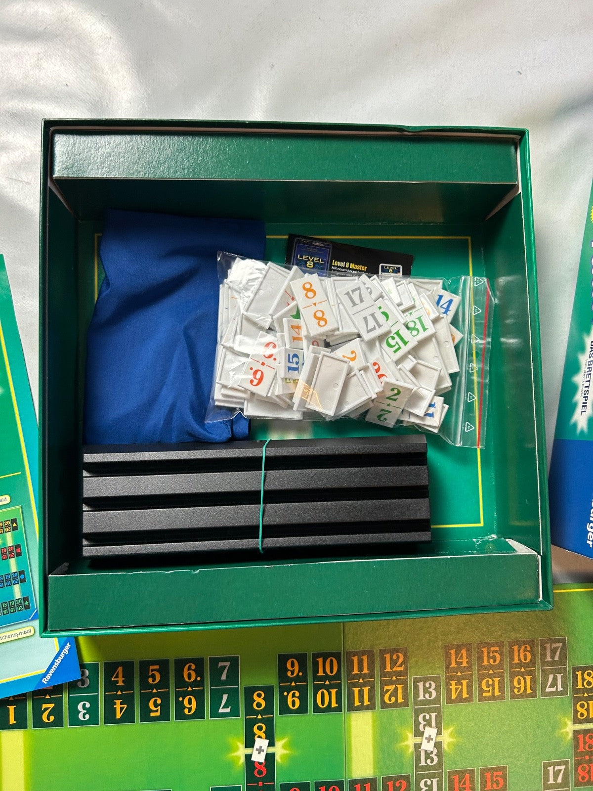 Detailfoto 10 – SKU A11069 – Gesellschaftsspiel gebraucht bei Brettspielimperium