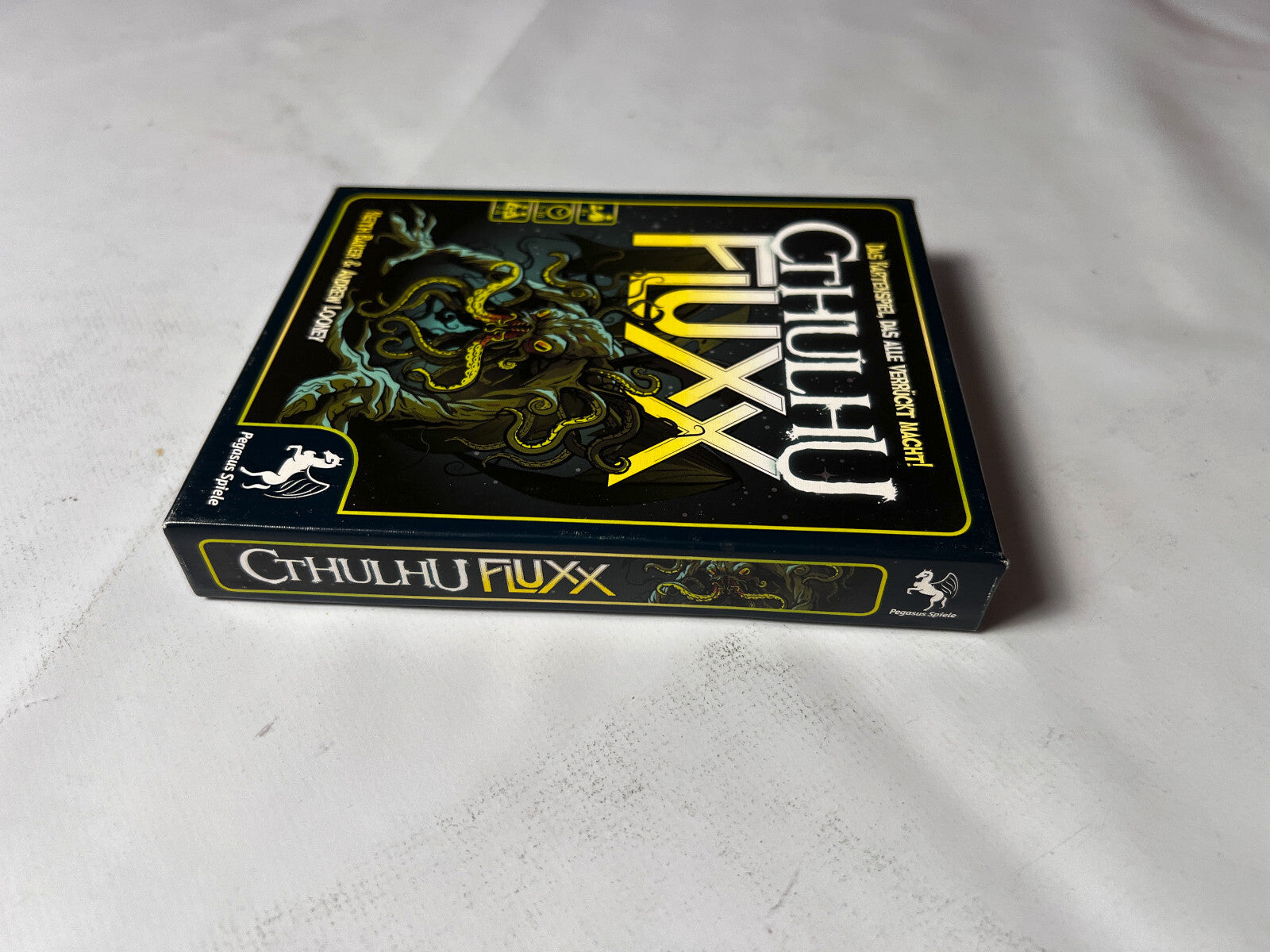 Detailfoto 7 – SKU A8182 – Kartenspiel gebraucht bei Brettspielimperium