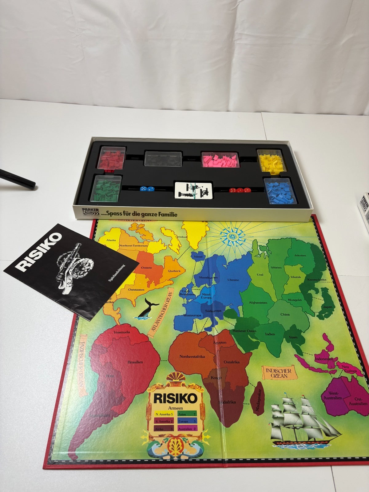 Risiko - Strategiespiel weiß Parker 1982 - Vollständig - Ansicht 9