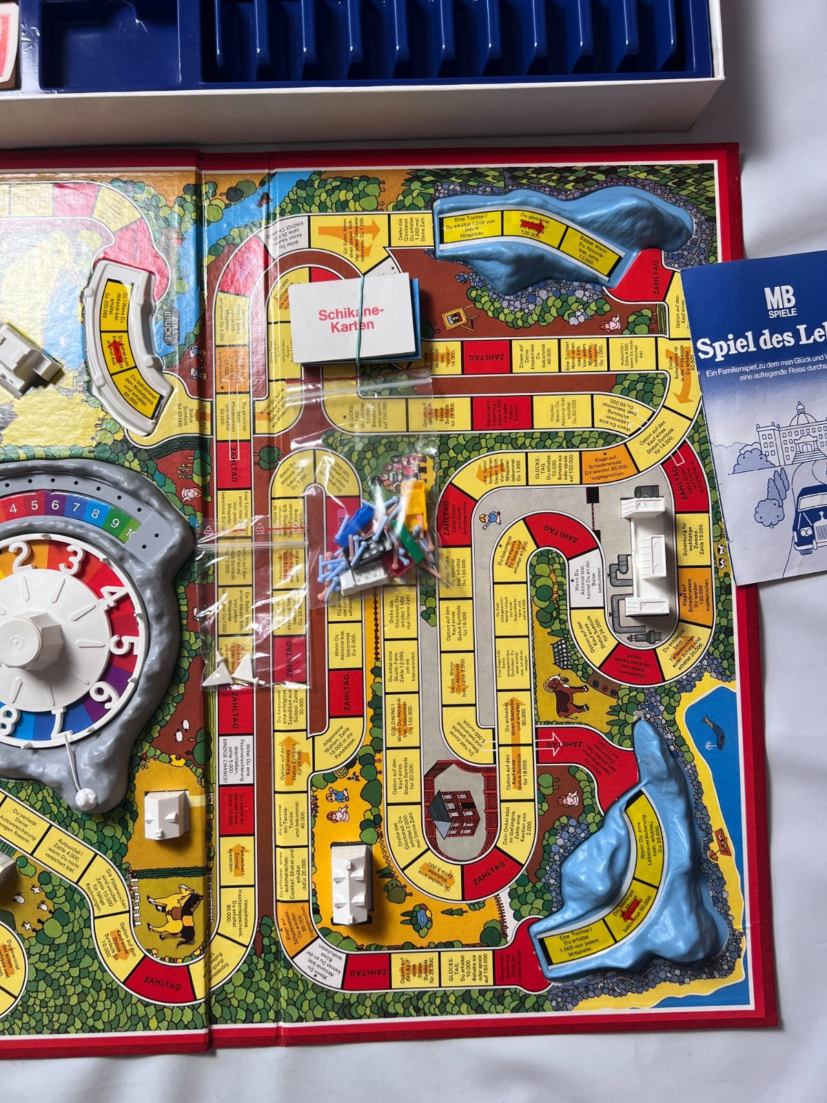 Spiel des Lebens MB 1984 Spiel blaue Ausgabe Brettspiel 2 Fahnen Vollständig - Ansicht 6