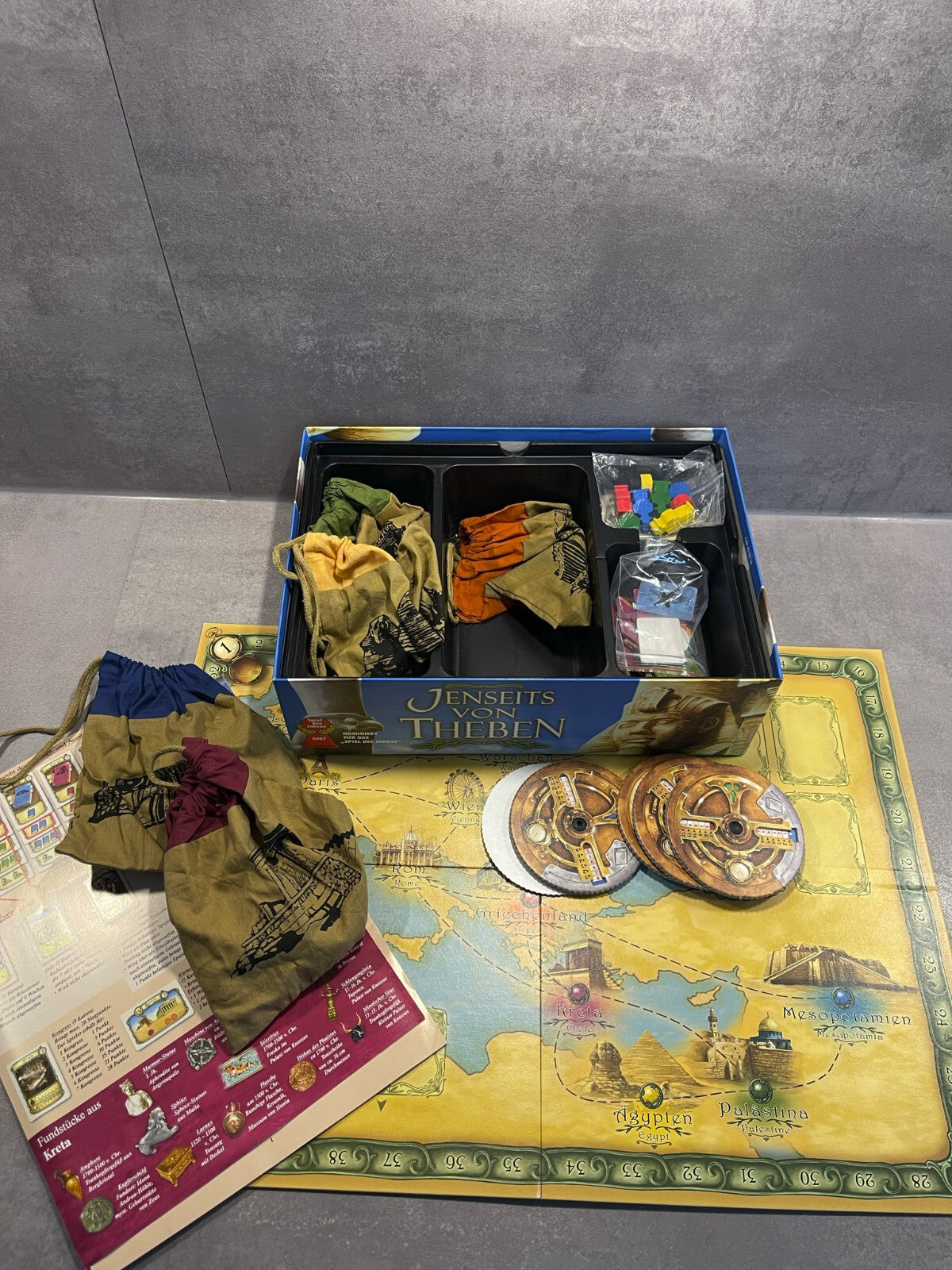 Detailfoto 5 – SKU A1 – Gesellschaftsspiel gebraucht bei Brettspielimperium