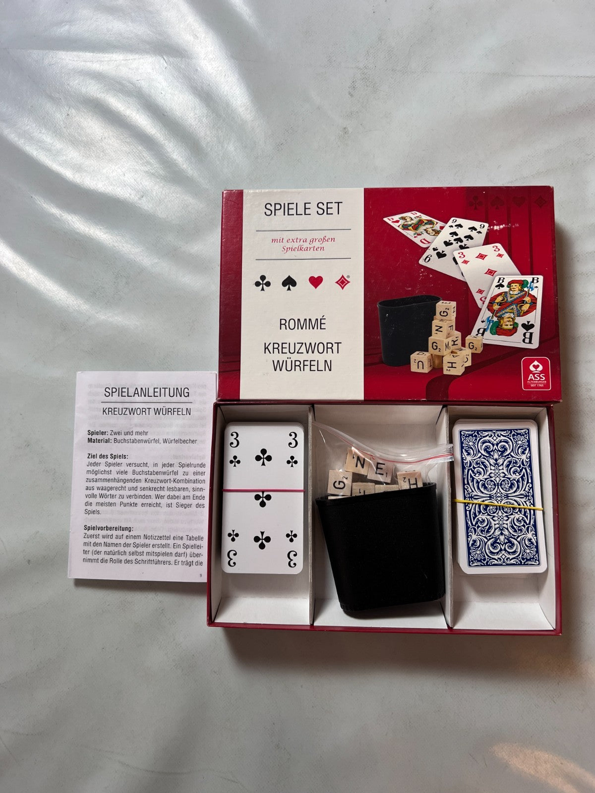 Detailfoto 2 – SKU A13999 – Kartenspiel gebraucht bei Brettspielimperium