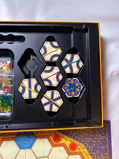 Detailfoto 9 – SKU A12006 – Gesellschaftsspiel gebraucht bei Brettspielimperium