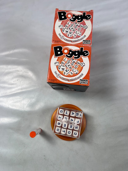 Boggle Kreuz und Quer durchs Wort Gewirr  Hasbro  Deutsche 2003  Vollständig - Ansicht 2