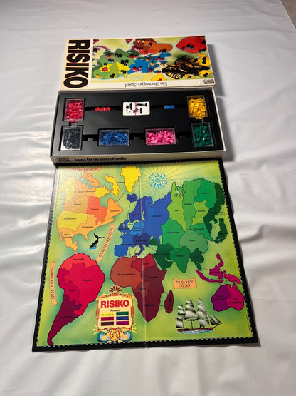 Brettspiel  Risiko  weiße Ausgabe Parker 1982  Vollständig ohne Beschreibung - Ansicht 4
