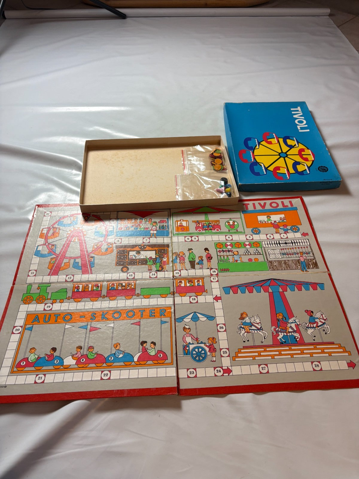DDR  Würfelspiel  Tivoli  VEB Famos  Vollständig - Ansicht 7