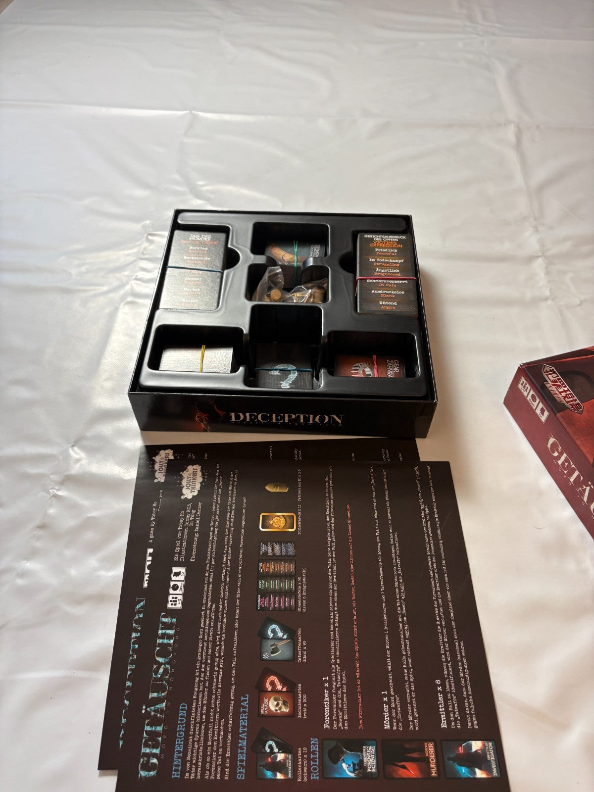 Deception: Murder in Hong Kong Brettspiel - Vollständig - Ansicht 7