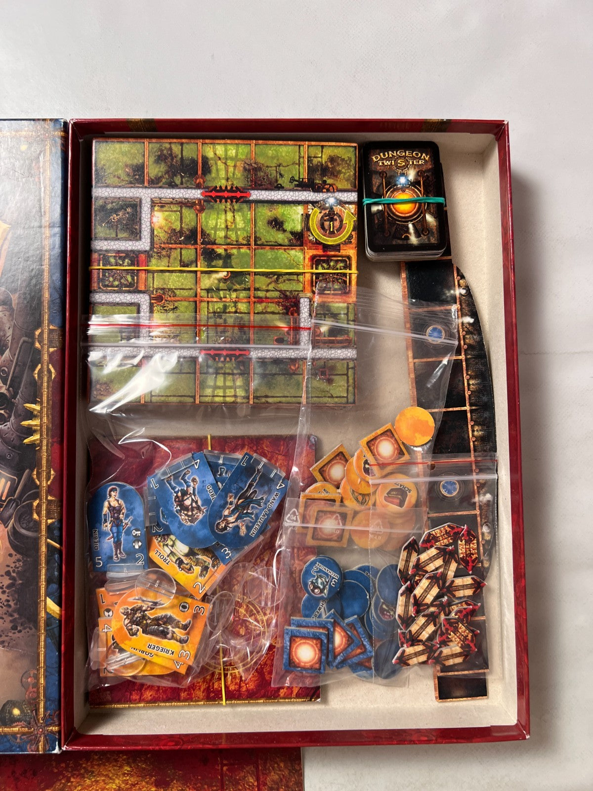 Dungeon Twister Grundspiel Brettspiel - Vollständig - Ansicht 3