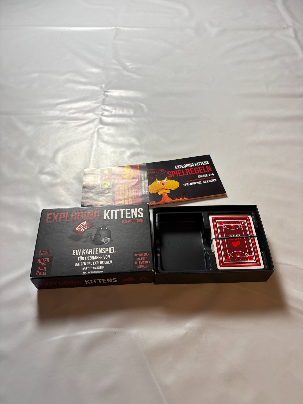Exploding Kittens NSFW Edition Kartenspiel Partyspiel - Vollständig - Ansicht 7