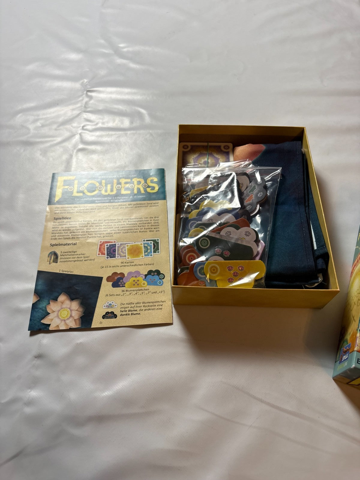 FLOWERS - EIN MANDALA SPIEL VON LOOKOUT GAMES - Vollständig - Ansicht 7