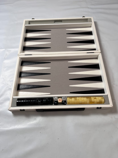 Großer Backgammon Kunstleder-Koffer -Weiss 38 x 25 cm geschlossen - Ansicht 3