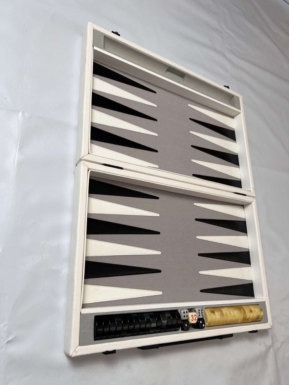 Großer Backgammon Kunstleder-Koffer -Weiss 38 x 25 cm geschlossen - Ansicht 4