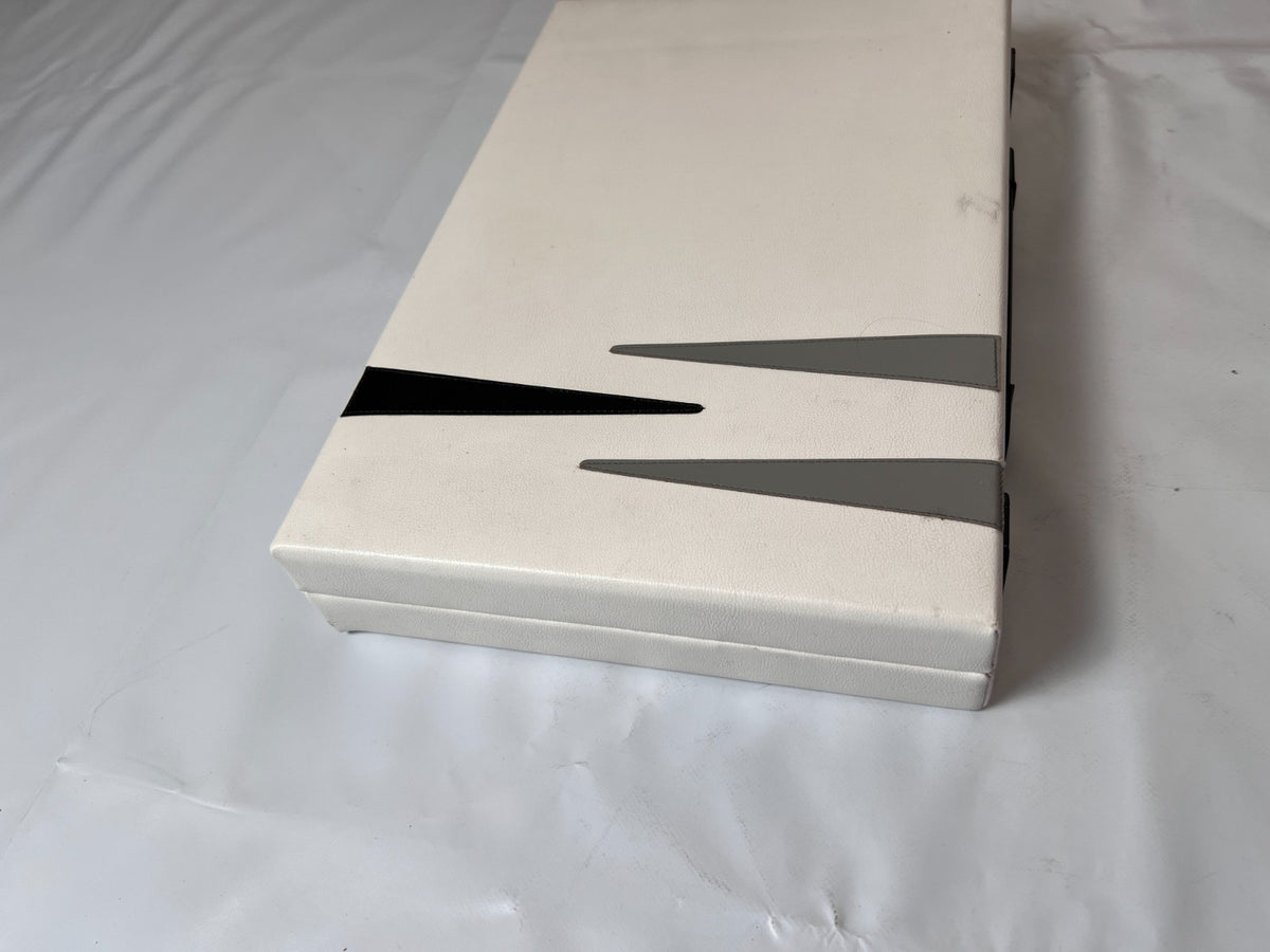 Großer Backgammon Kunstleder-Koffer -Weiss 38 x 25 cm geschlossen - Ansicht 8