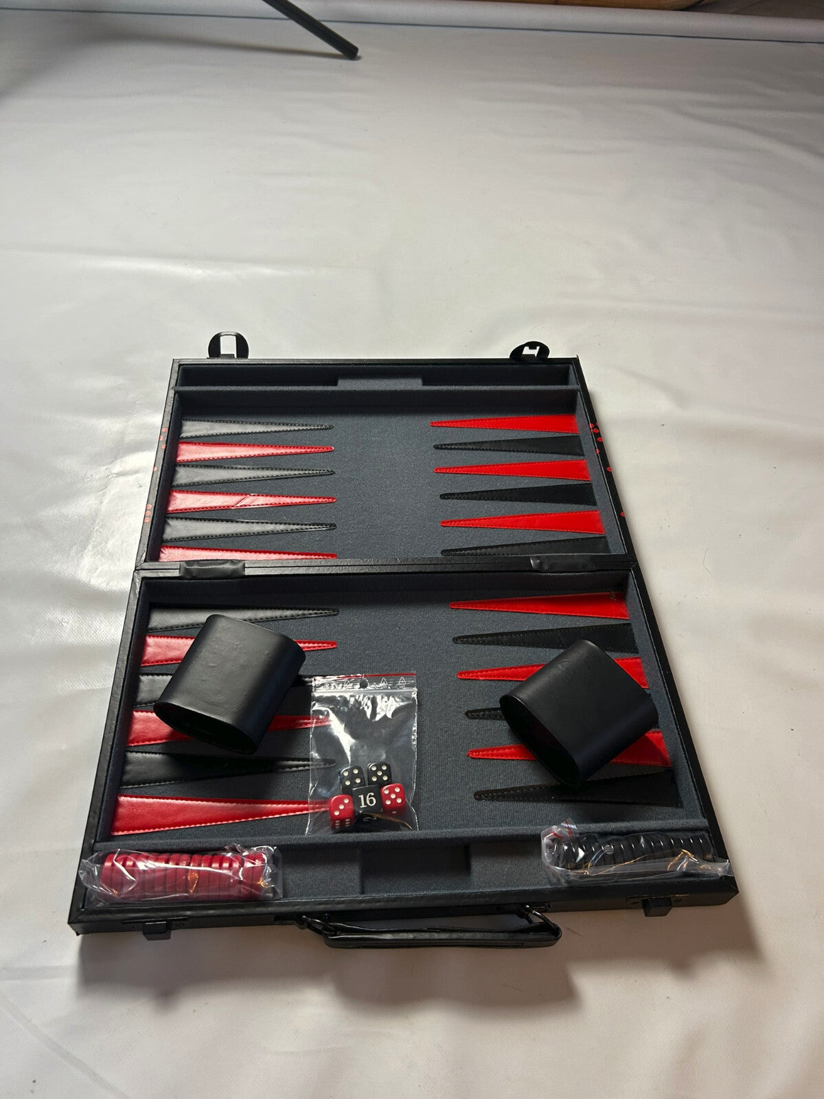 Großer Backgammon KunstlederKoffer Rot schwarz  38 x 25 cm geschlossen - Ansicht 7