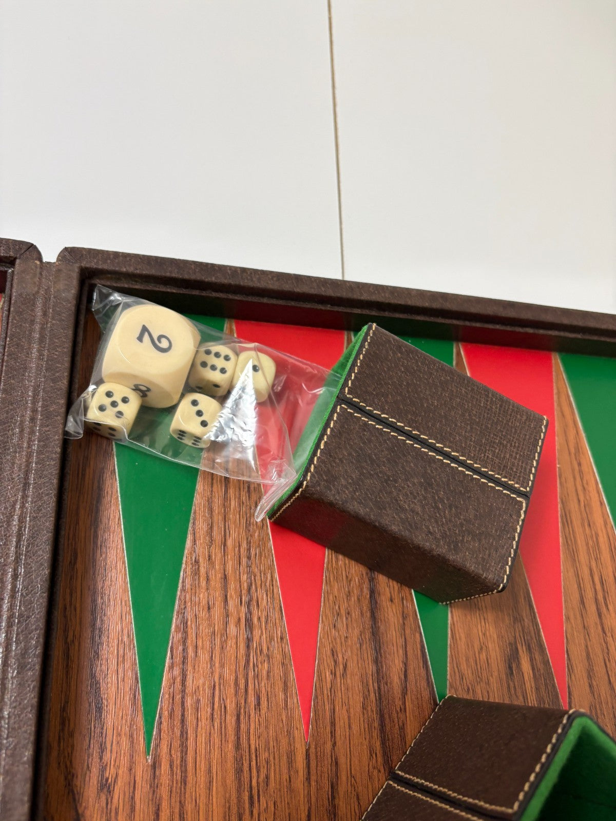 Gucci Backgammon-Set aus Holz und Leder - Vollständig - Ansicht 18