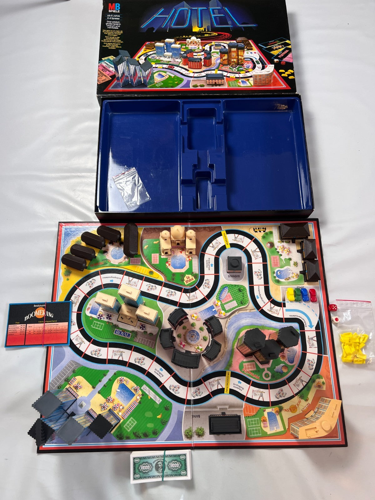 Hotel Brettspiel Komplett mit Laternen  MB Spiele Große schwarze Ausgabe - Ansicht 12
