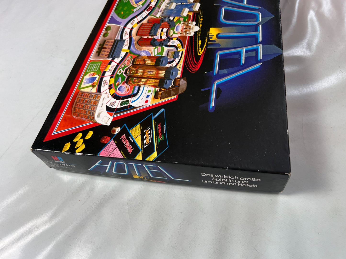 Hotel Brettspiel Komplett mit Laternen  MB Spiele Große schwarze Ausgabe - Ansicht 17