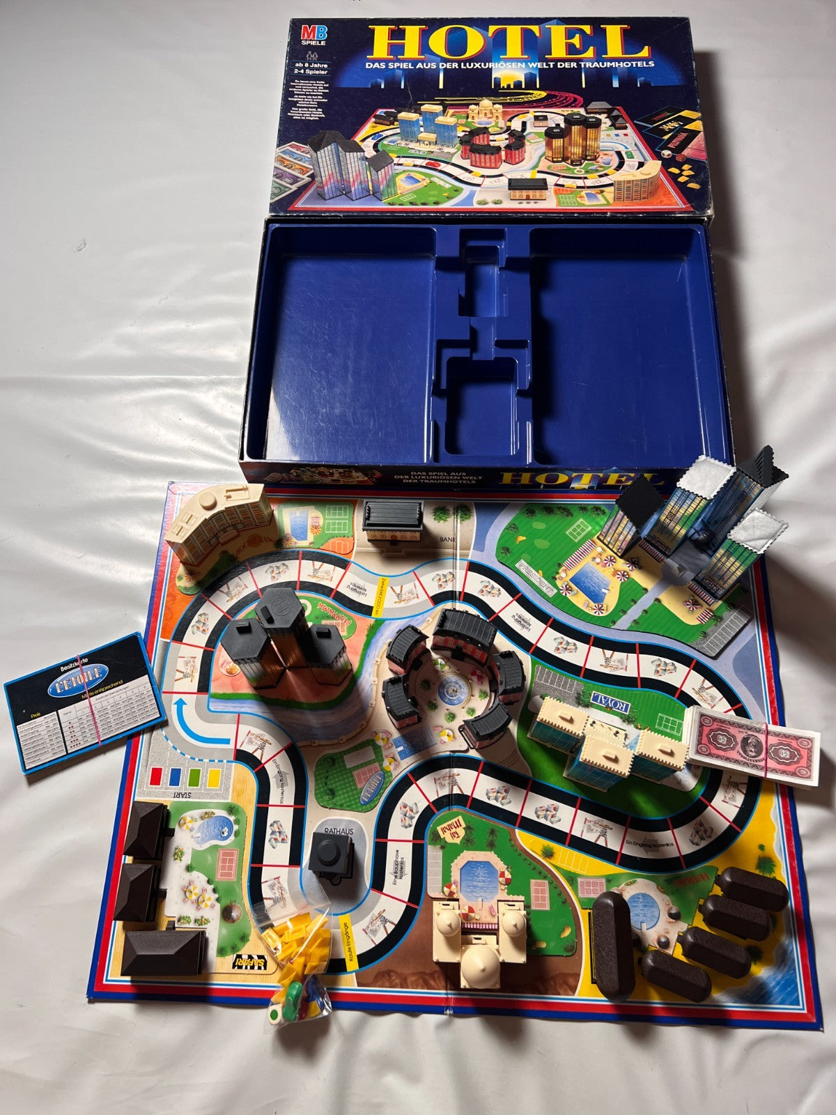 Hotel Brettspiel MBSpiele  Ausgabe 1993  Mit Laternen  Vollständig - Ansicht 2